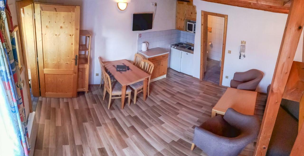 Apartman 311 Tatralandia ลิฟตอฟสกีมิคูลาช ภายนอก รูปภาพ